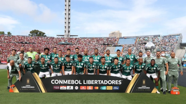 Palmeiras é eleito o melhor time do mundo de 2021 - Jornal Correio do Povo